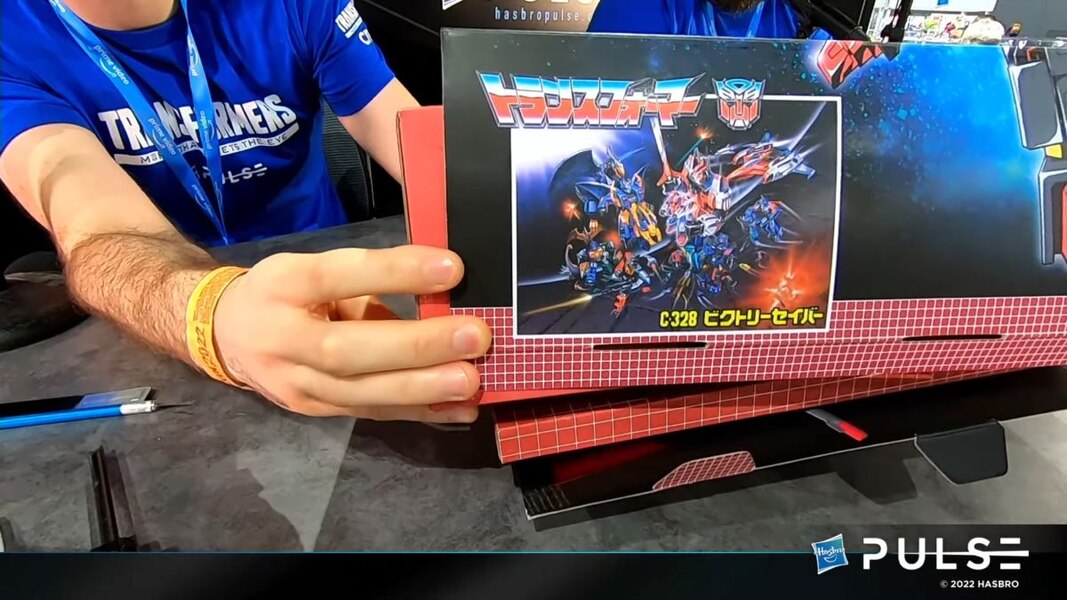 SDCC 2022   Transformers Victory Saber Haslab Unboxing Image  (18 of 31)